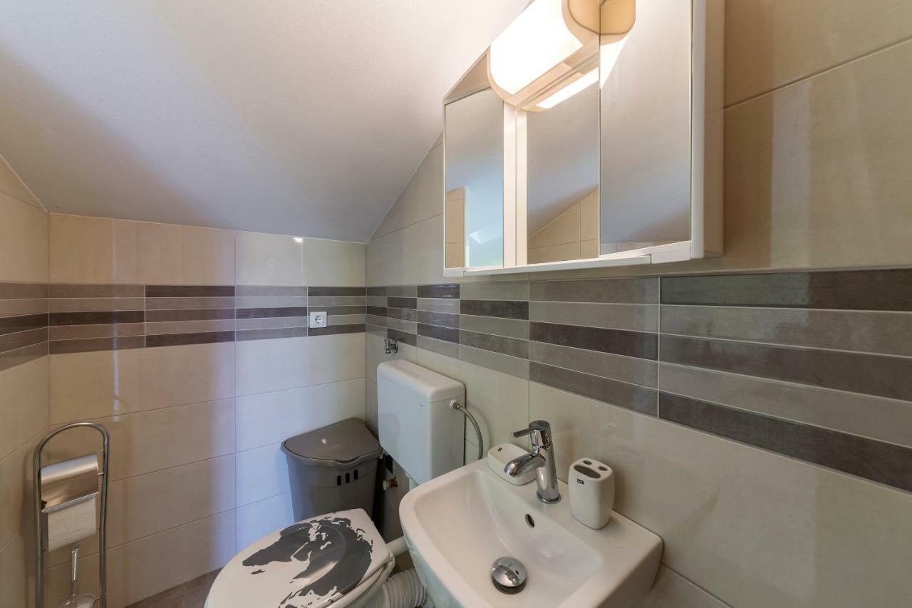Apartmani Suzi Pula Dış mekan fotoğraf