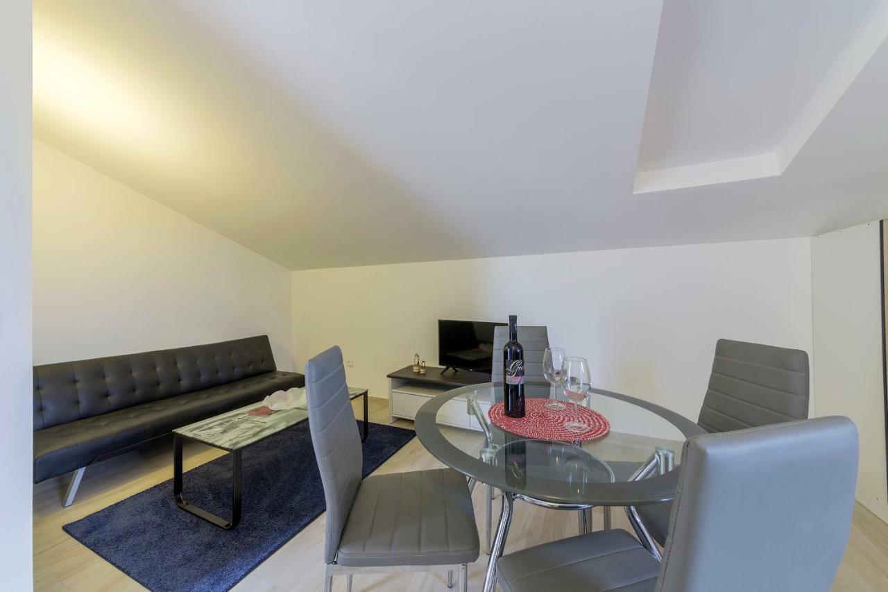 Apartmani Suzi Pula Dış mekan fotoğraf