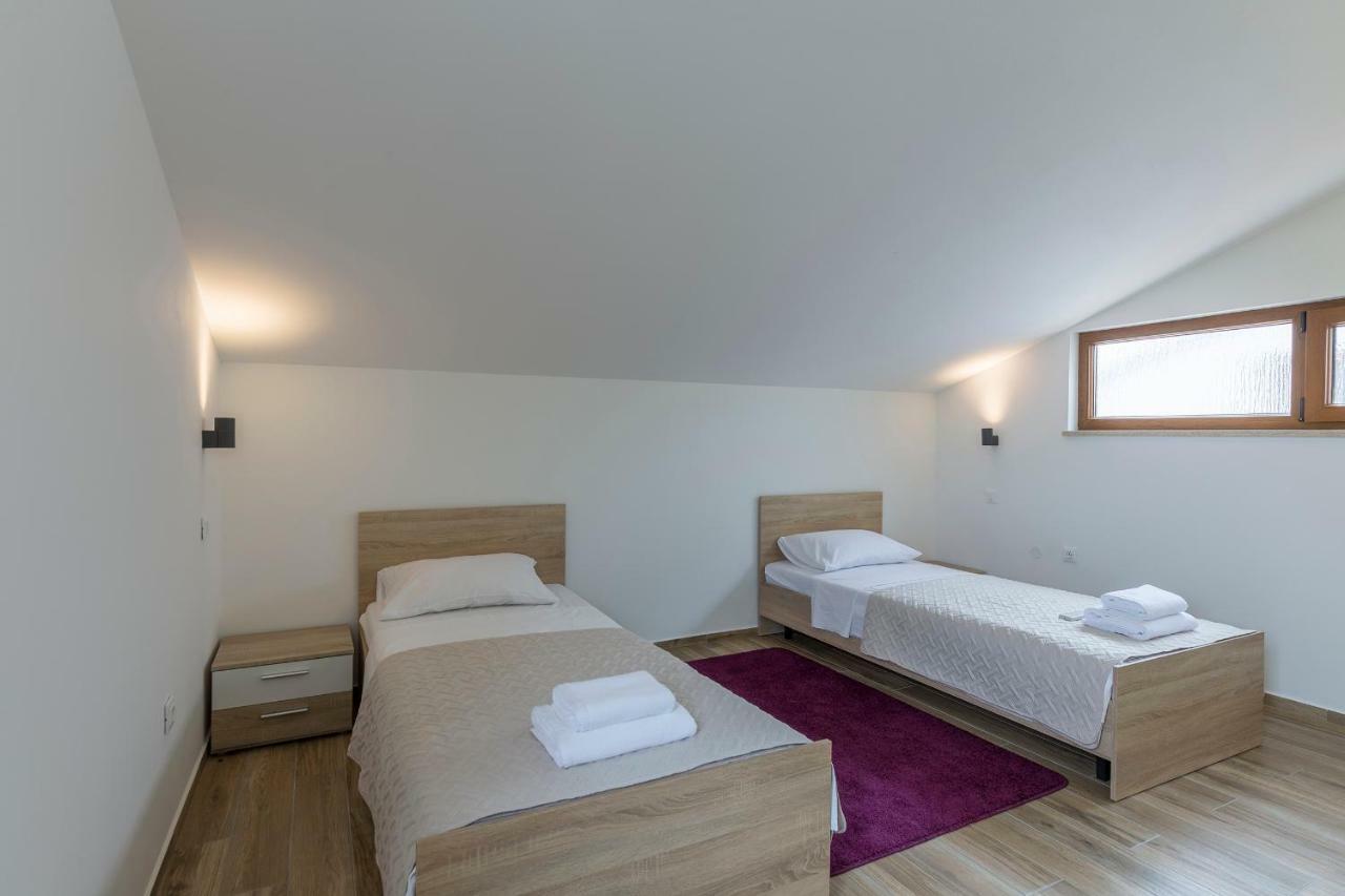 Apartmani Suzi Pula Dış mekan fotoğraf