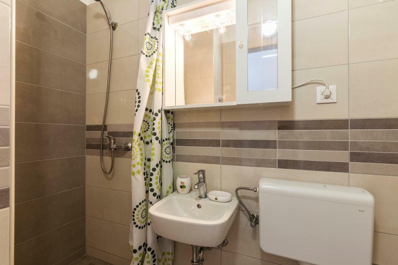Apartmani Suzi Pula Dış mekan fotoğraf