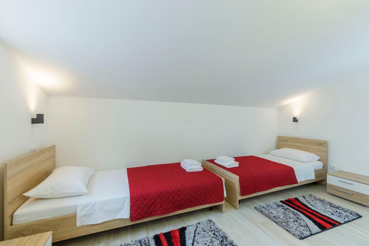 Apartmani Suzi Pula Dış mekan fotoğraf