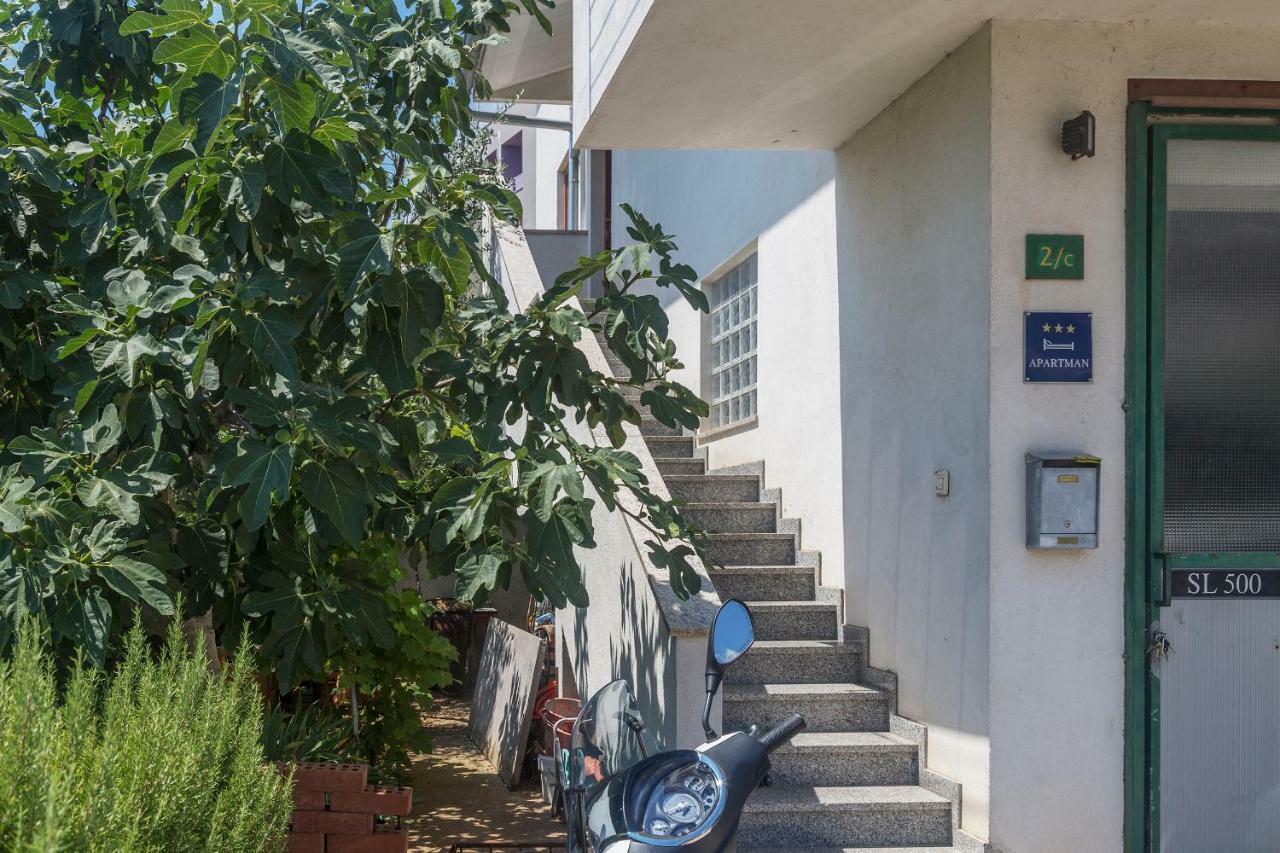 Apartmani Suzi Pula Dış mekan fotoğraf